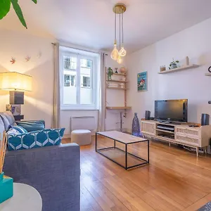 2-4 Pers, Charme De L'ancien, Calme, Vélos, Centre Apartamento